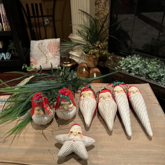 Set Of 7 Vintage Ceramic Santa Christmas Ornaments - Picture 1 of 7